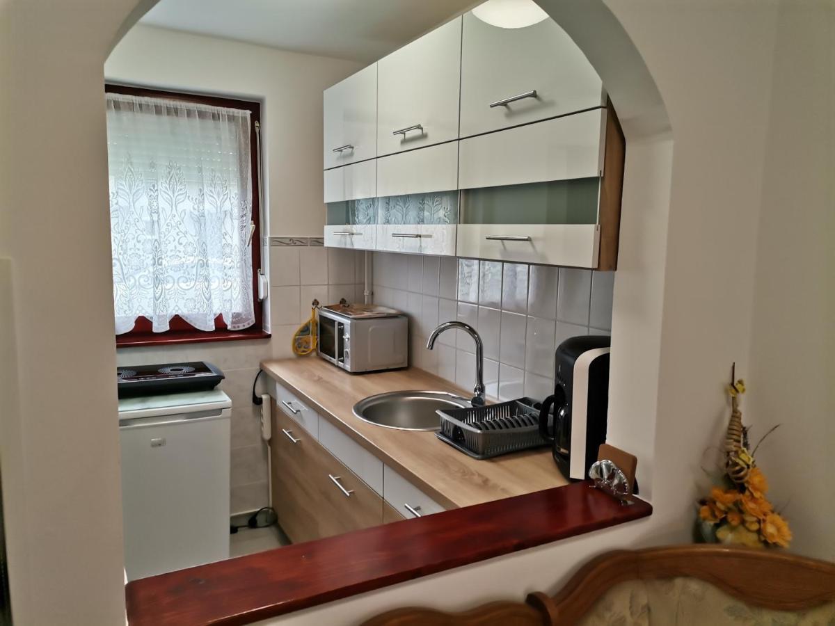 Aida Apartman Harkan Exterior foto