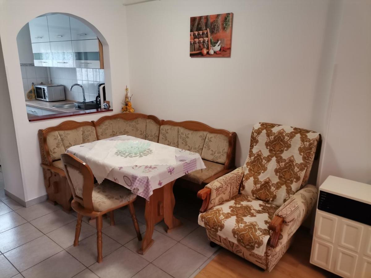 Aida Apartman Harkan Exterior foto